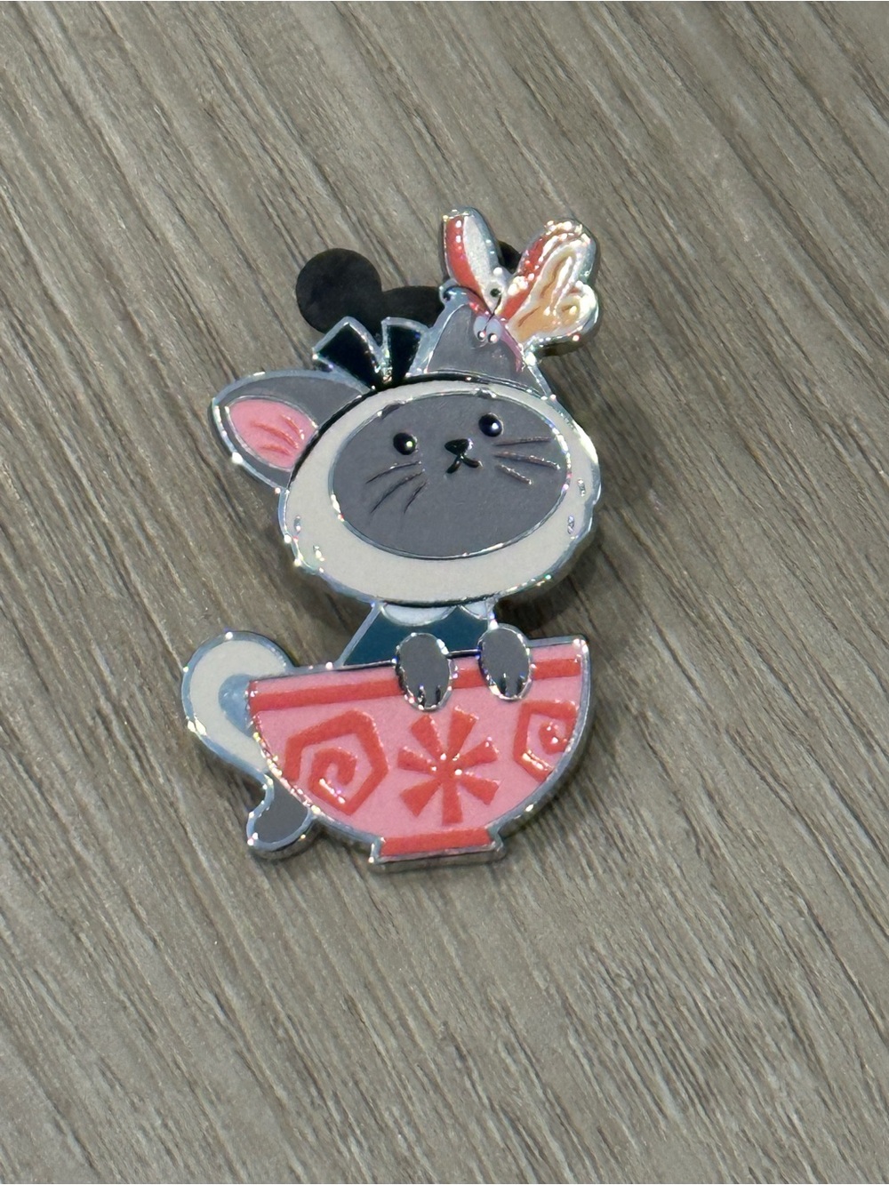 Disney Cats & Dogs Halloween Costume Mystery Pin - Siamese Cat Alice Teacup 2026